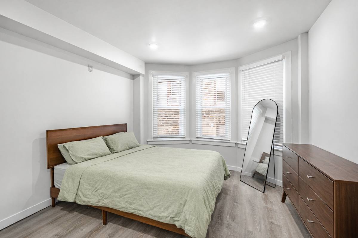 Apartment for rent at 324-326 Darby Rd, Havertown, PA 19083