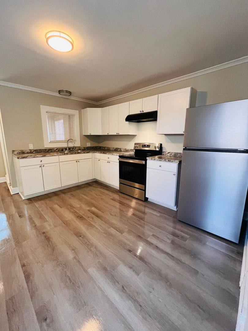 House for rent at 3261 University Parkway #B, Winston Salem, NC 27106