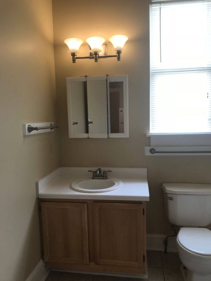 Apartment for rent at 1014-1016 Thalia St, New Orleans, LA 70130