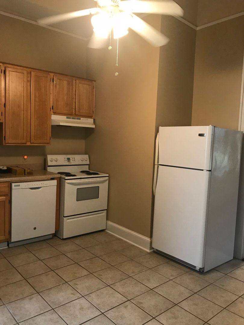 Apartment for rent at 1014-1016 Thalia St, New Orleans, LA 70130