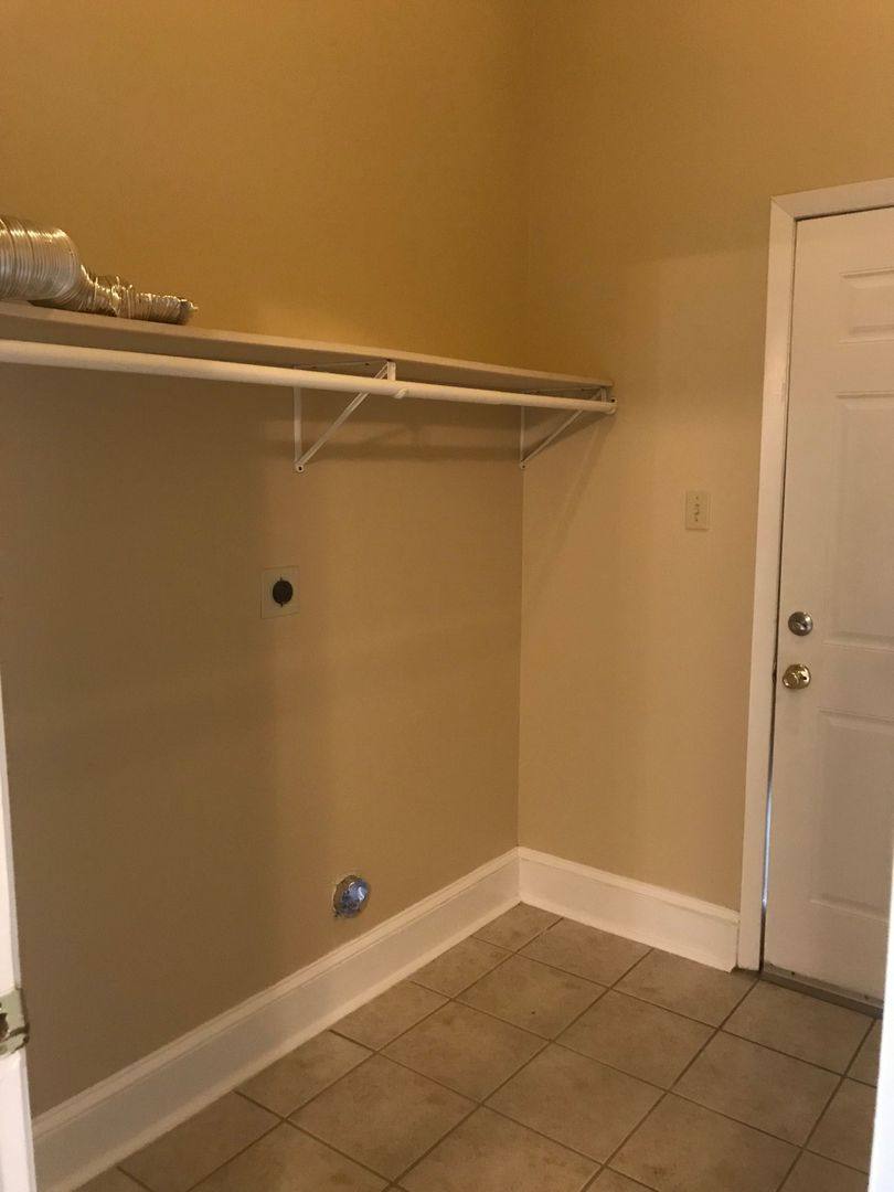 Apartment for rent at 1014-1016 Thalia St, New Orleans, LA 70130