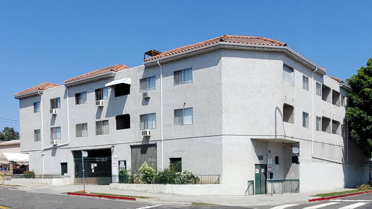 Apartment for rent at 5101 Huntington Dr N, Los Angeles, CA 90032