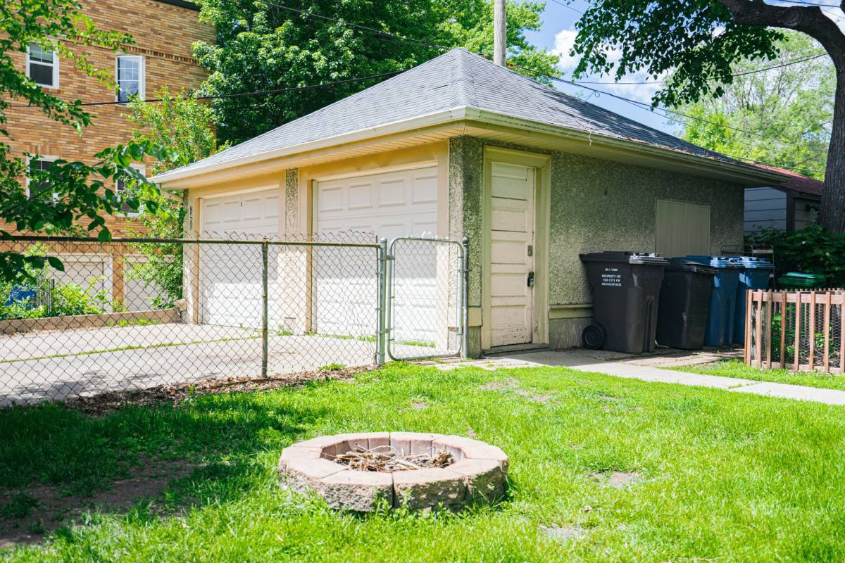 Townhouse for rent at 3450 Harriet Ave, Minneapolis, MN 55408