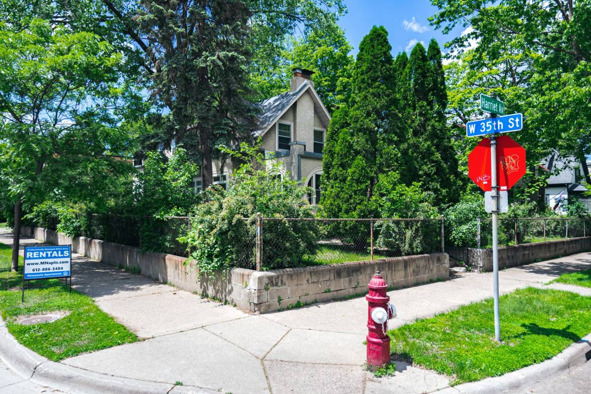 Townhouse for rent at 3450 Harriet Ave, Minneapolis, MN 55408