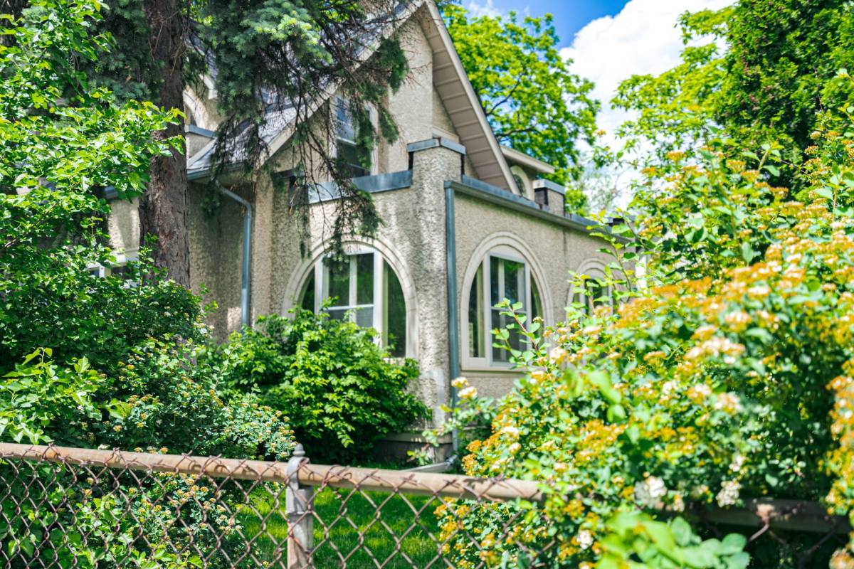 Townhouse for rent at 3450 Harriet Ave, Minneapolis, MN 55408