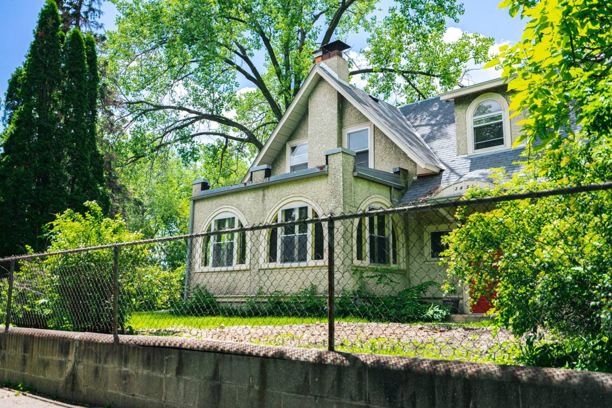 Townhouse for rent at 3450 Harriet Ave, Minneapolis, MN 55408