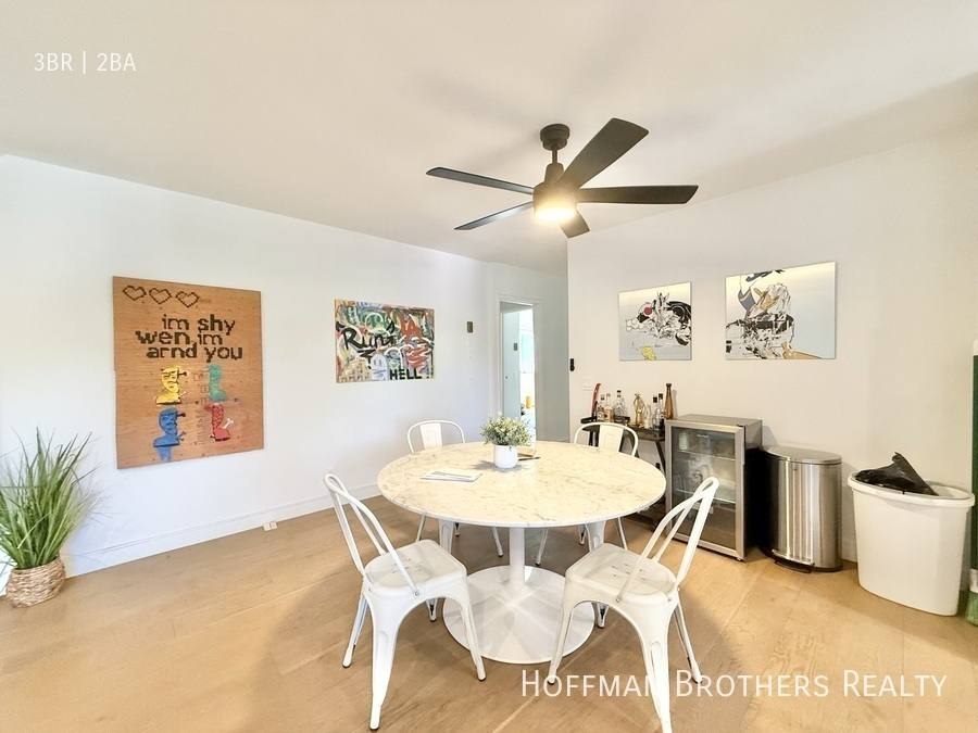 Apartment for rent at 1102 11th St #308, Santa Monica, CA 90403