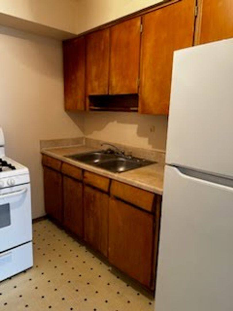 Apartment for rent at 4800 W Hampton Ave, Milwaukee, WI 53218