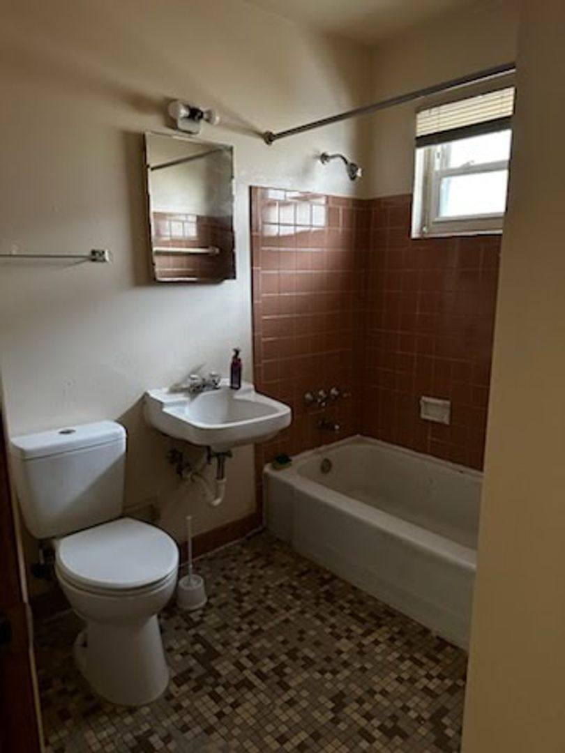 Apartment for rent at 4800 W Hampton Ave, Milwaukee, WI 53218