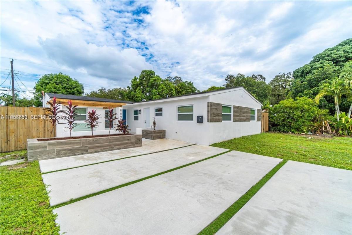 House for rent at 6661 Freedom St, Hollywood, FL 33024