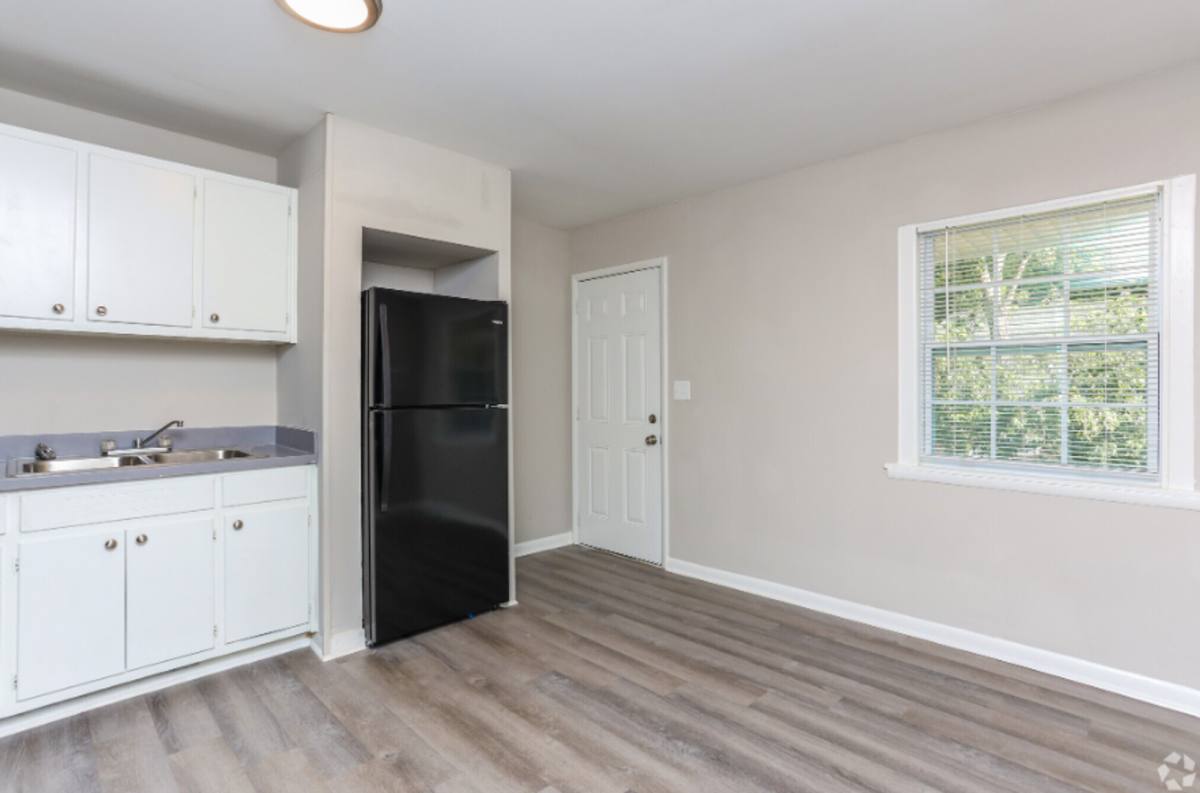 Apartment for rent at 320 Veterans Dr, Thomaston, GA 30286