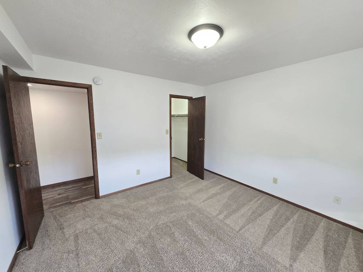 Apartment for rent at 1804 S Stephen Ave, Sioux Falls, SD 57103