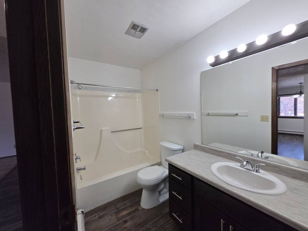 Apartment for rent at 1804 S Stephen Ave, Sioux Falls, SD 57103