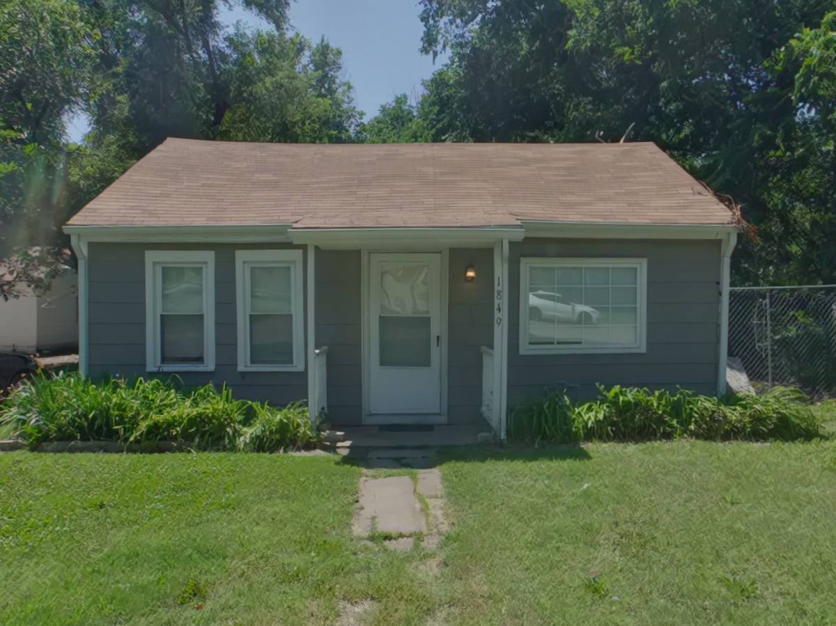 House for rent at 1849 S Spruce St, Wichita, KS 67211