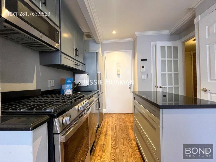 Apartment for rent at 422 E 9th St #C, New York, NY 10009