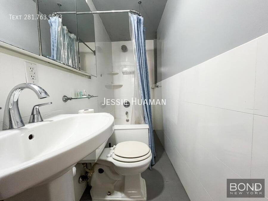 Apartment for rent at 422 E 9th St #C, New York, NY 10009