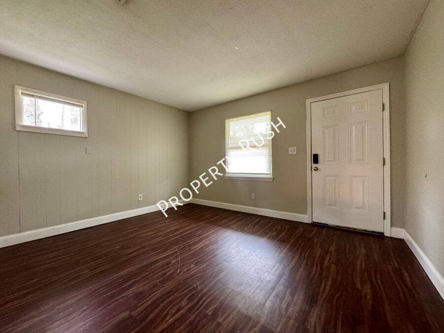Apartment for rent at 6303 Walden Ave #B, Chattanooga, TN 37421
