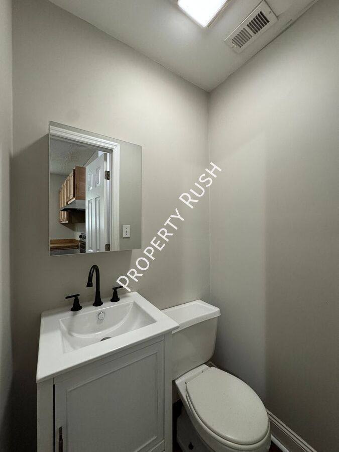 Apartment for rent at 6303 Walden Ave #B, Chattanooga, TN 37421