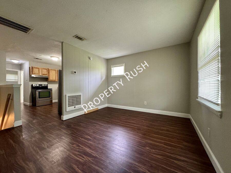 Apartment for rent at 6303 Walden Ave #B, Chattanooga, TN 37421