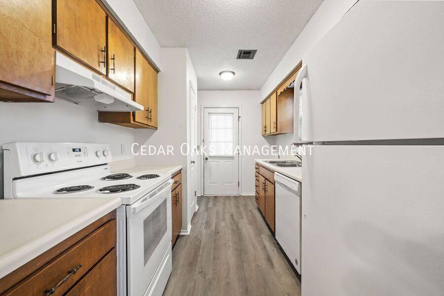 Apartment for rent at 801 N 17th Place #33, Rogers, AR 72756