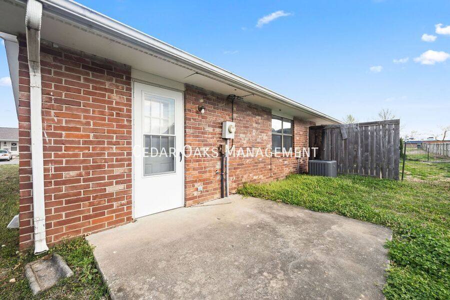 Apartment for rent at 801 N 17th Place #33, Rogers, AR 72756