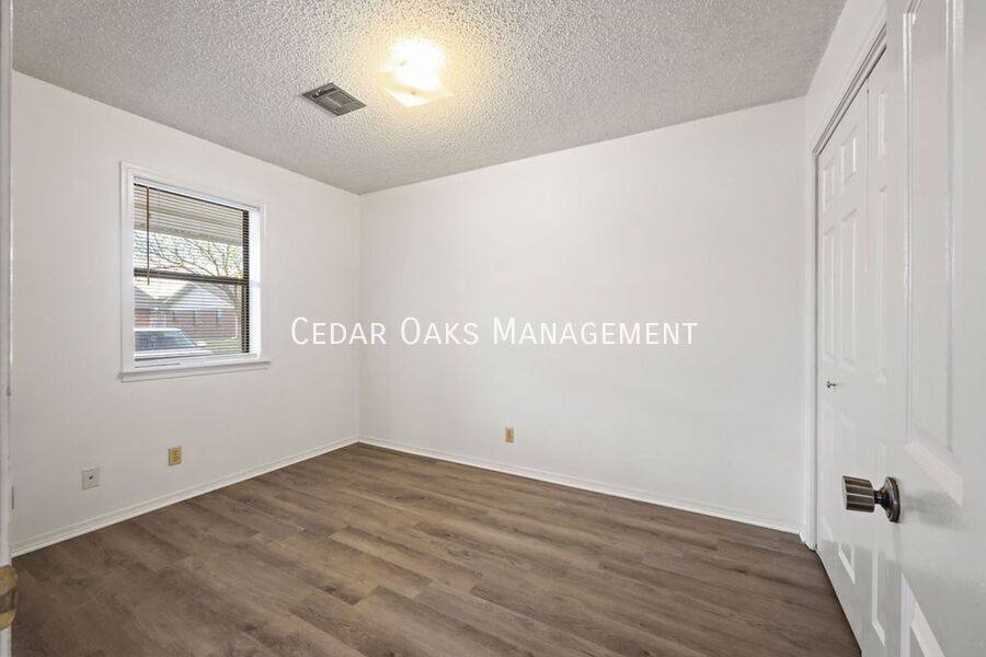 Apartment for rent at 801 N 17th Place #33, Rogers, AR 72756