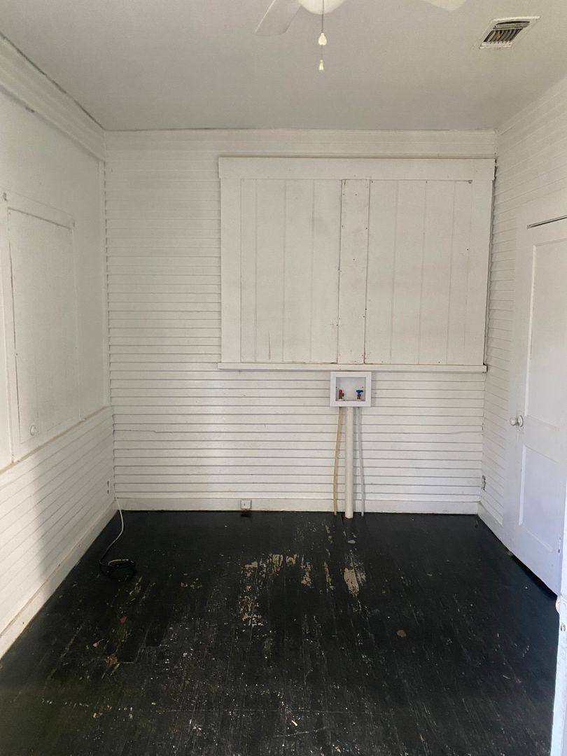 House for rent at 2222 Carleton St, Shreveport, LA 71103