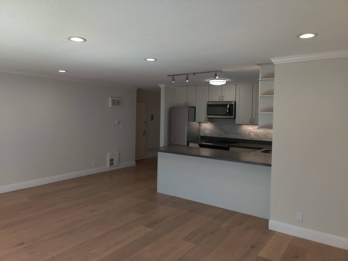 Apartment for rent at 315 Hanover Ave #102, Oakland, CA 94606