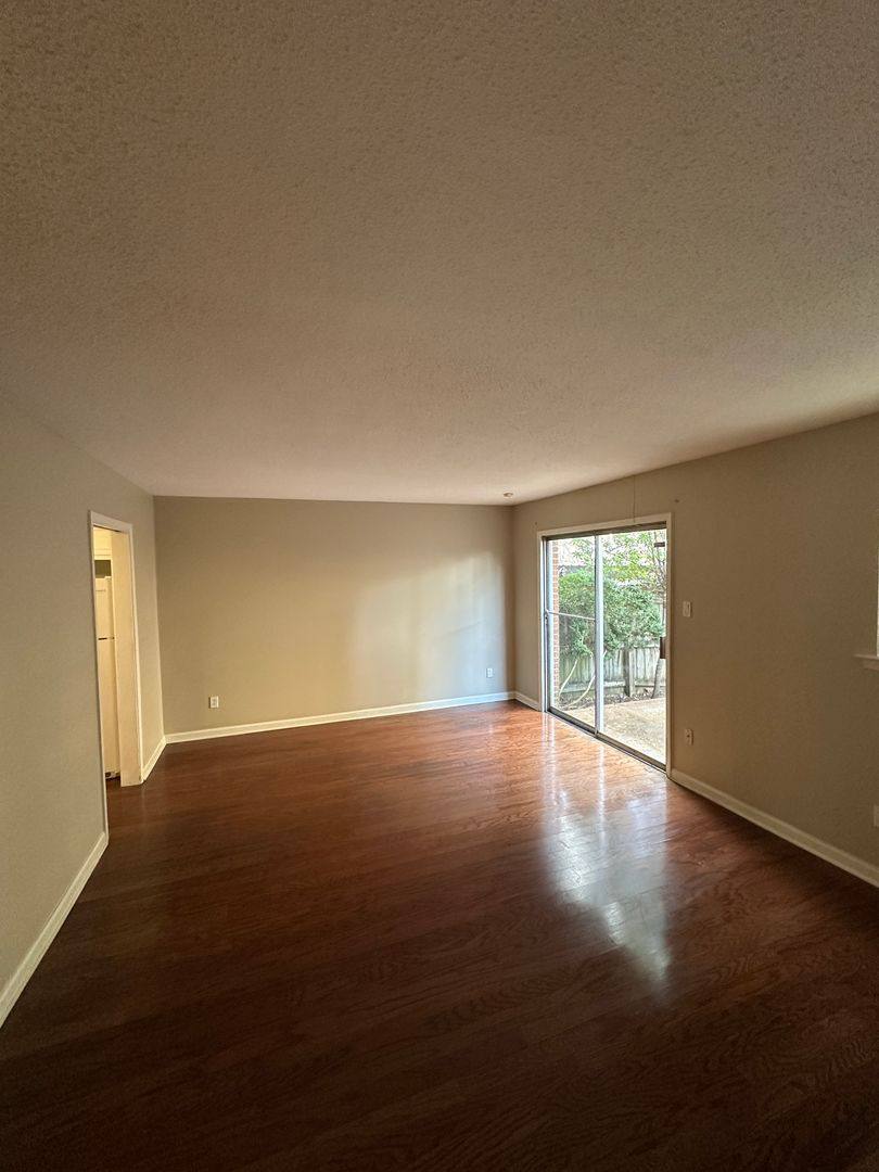 Condo for rent at 443 N Highland, Memphis, TN 38122