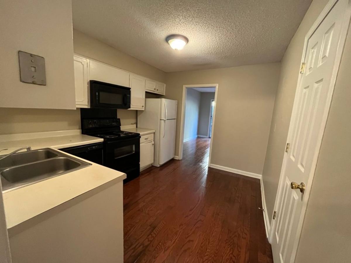 Condo for rent at 443 N Highland, Memphis, TN 38122