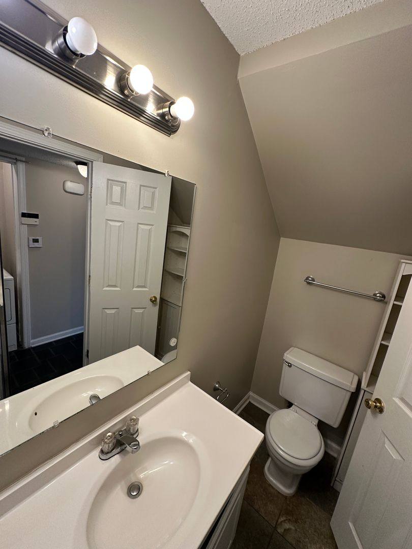 Condo for rent at 443 N Highland, Memphis, TN 38122