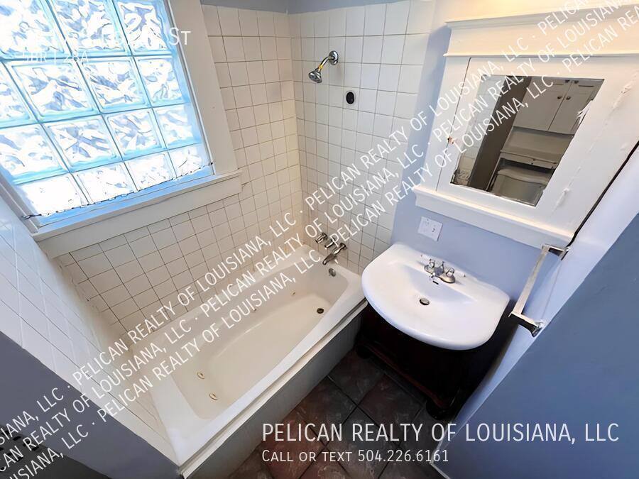 Apartment for rent at 2117 S Lopez St, New Orleans, LA 70125