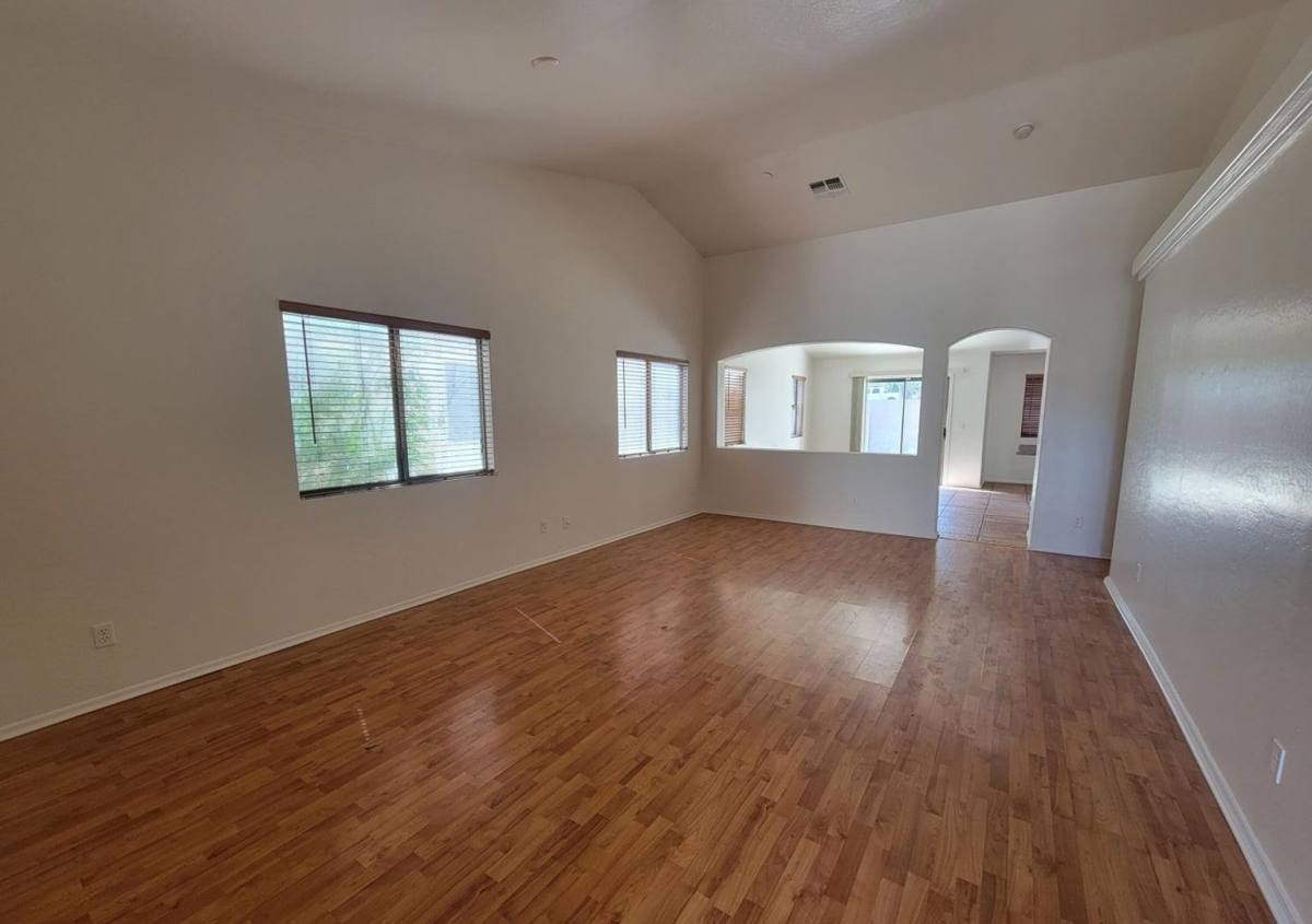 House for rent at 3133 W Huntington Dr, Phoenix, AZ 85041