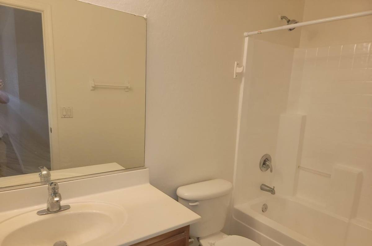 House for rent at 3133 W Huntington Dr, Phoenix, AZ 85041