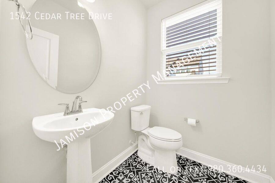 Townhouse for rent at 1542 Cedar Tree Dr, Belmont, NC 28012