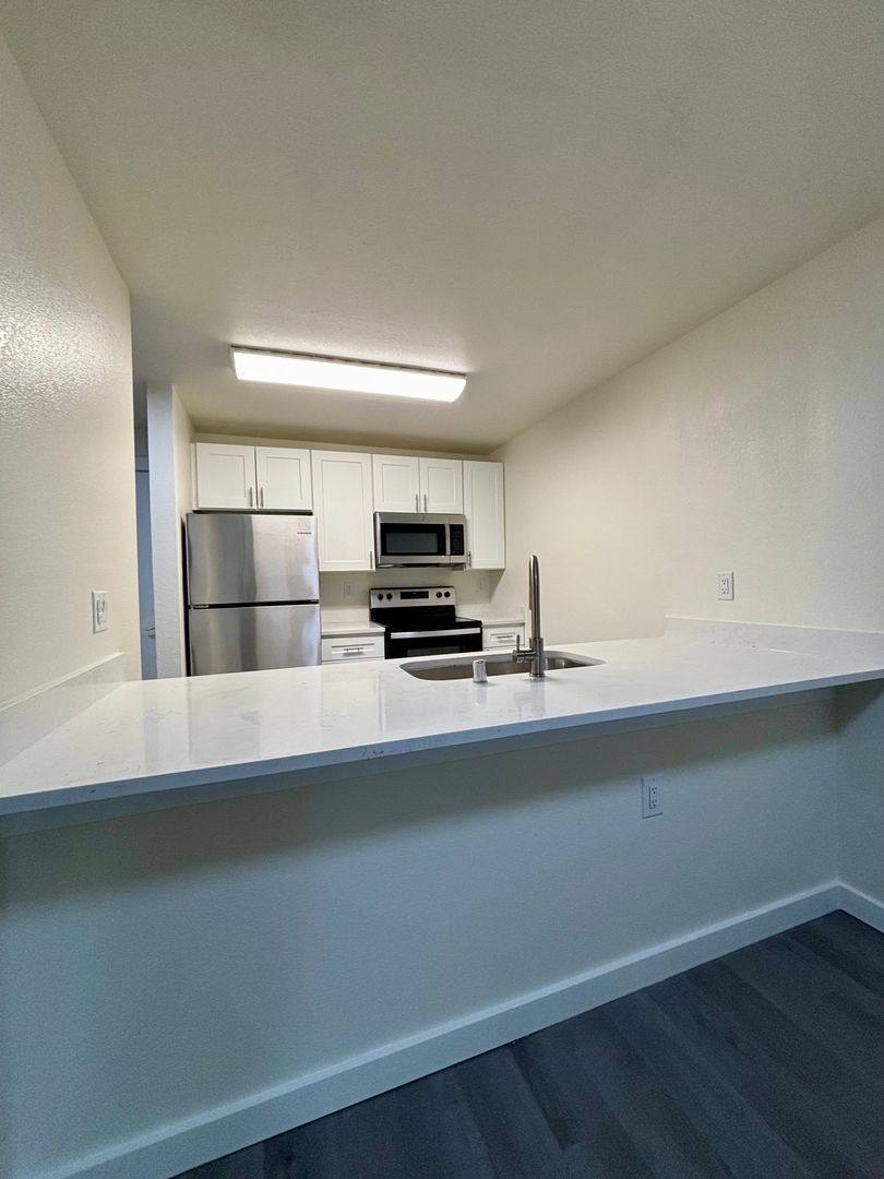 Apartment for rent at 11740 Greenwood Ave N, Seattle, WA 98133