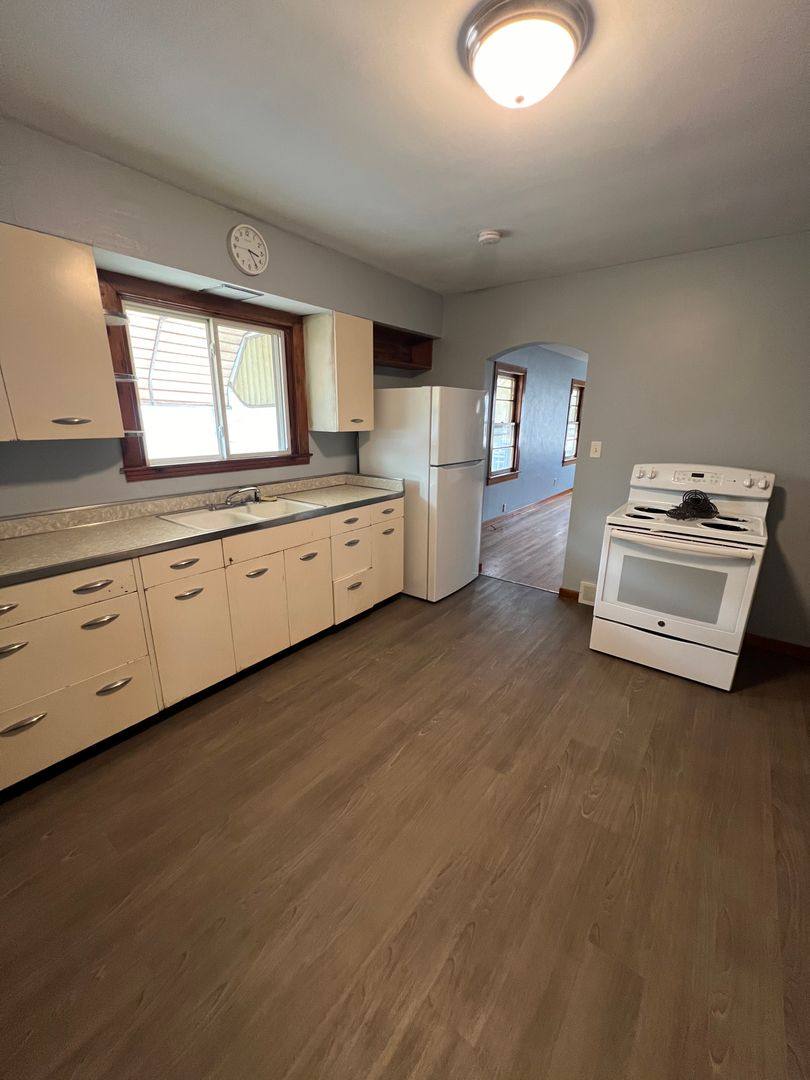 House for rent at 1030 N Macarthur, Springfield, IL 62702