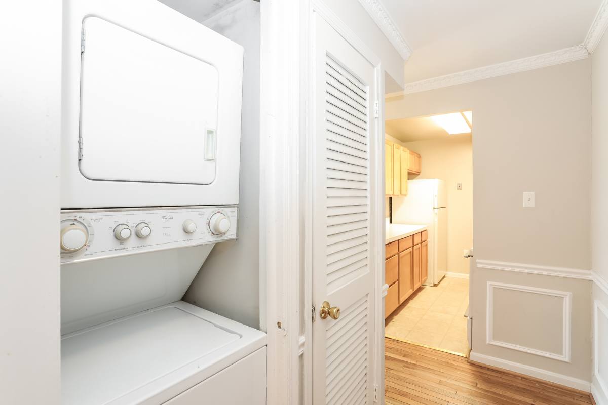Condo for rent at 1910 T St NW #24, Washington, DC 20009