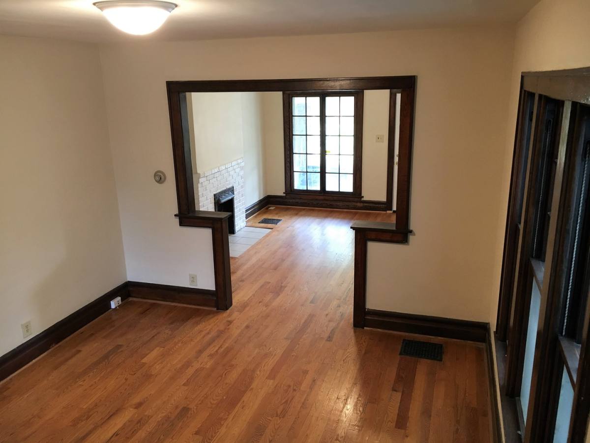 Apartment for rent at 431-433 E Tompkins St, Columbus, OH 43202