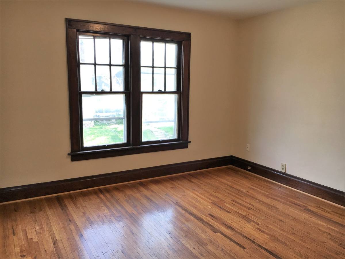 Apartment for rent at 431-433 E Tompkins St, Columbus, OH 43202