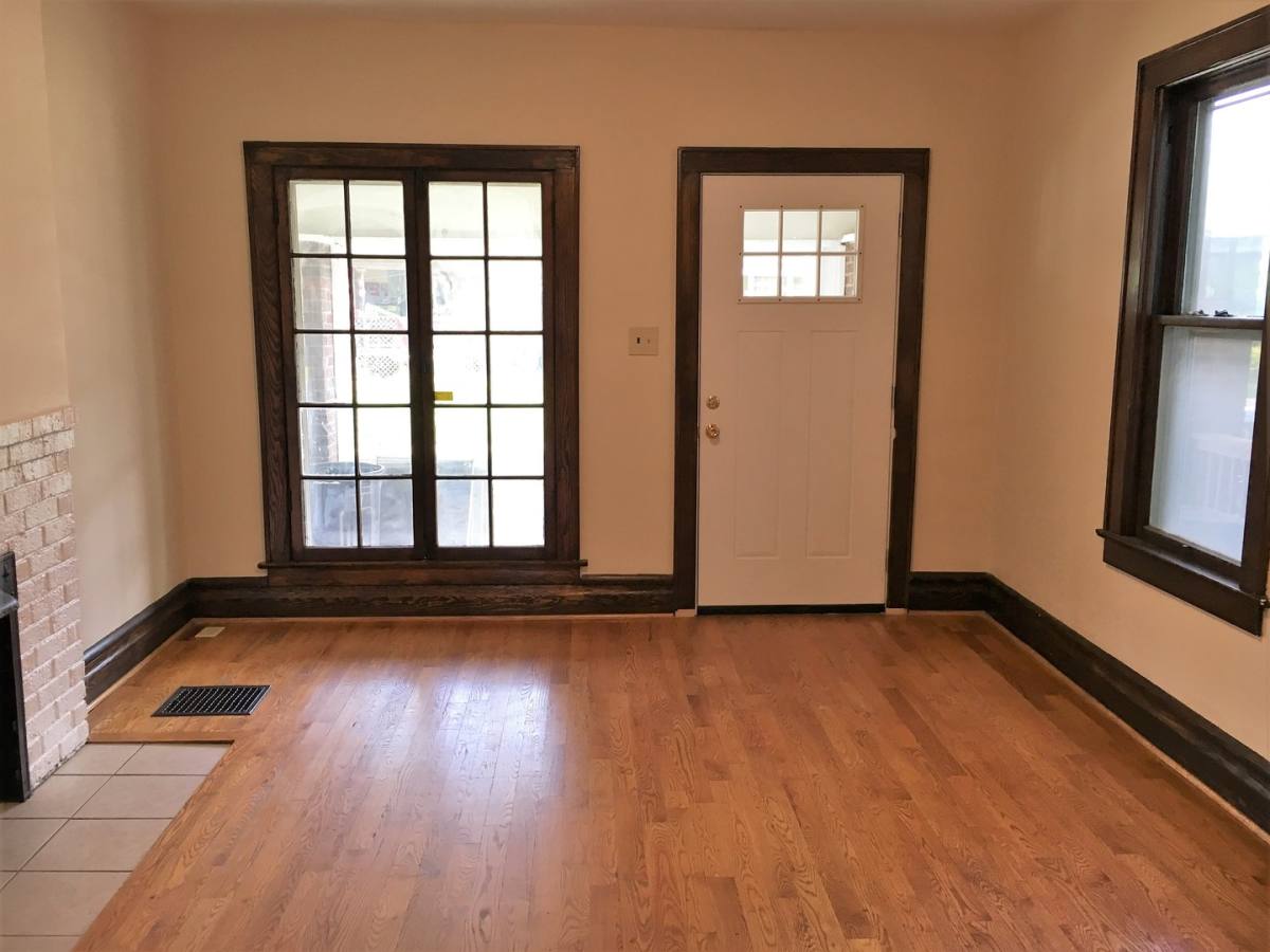 Apartment for rent at 431-433 E Tompkins St, Columbus, OH 43202
