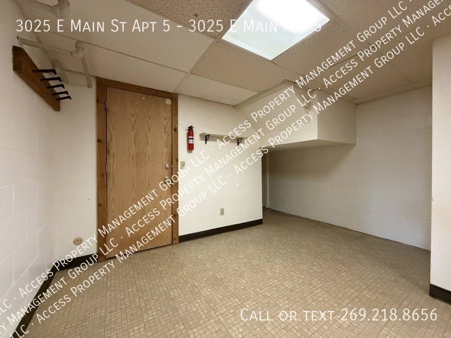 Apartment for rent at 3025 E Main St #5, Kalamazoo, MI 49048