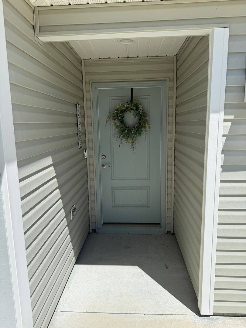 House for rent at 7185 Denver Ave, Okahumpka, FL 34762