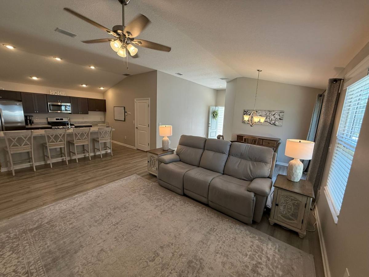 House for rent at 7185 Denver Ave, Okahumpka, FL 34762