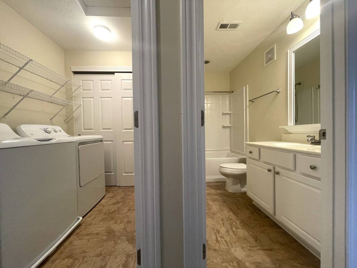 Apartment for rent at 5615 Frawley Dr, Dublin, OH 43016
