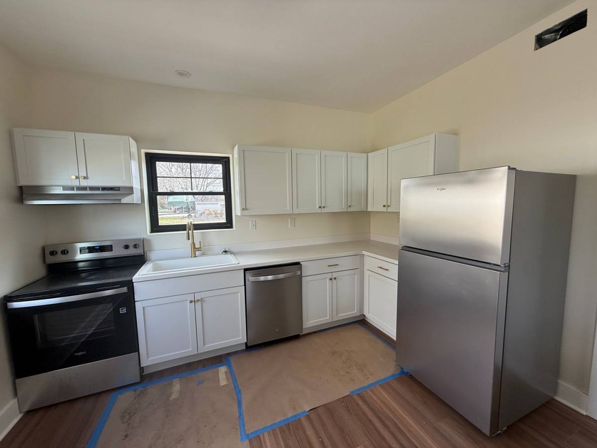 Apartment for rent at 345-347 W Penn St, Carlisle, PA 17013