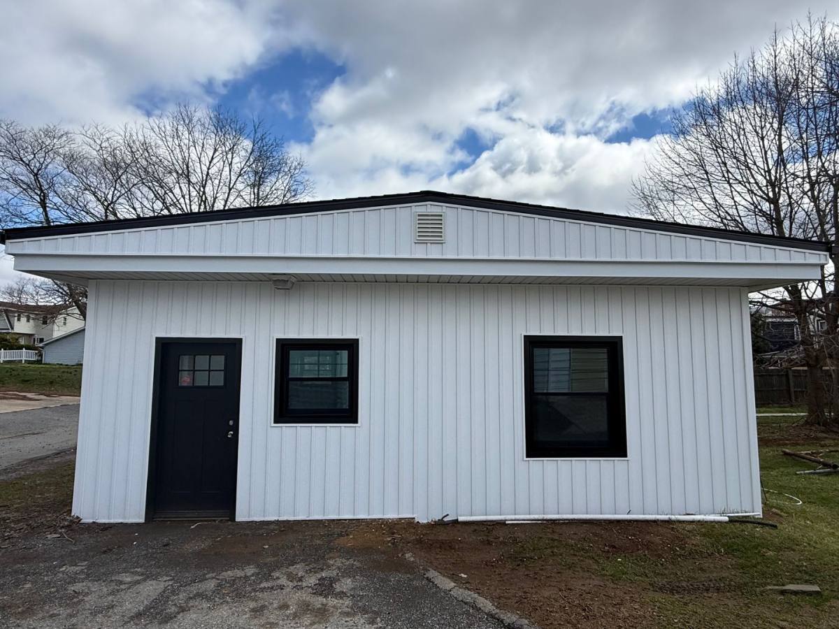 Apartment for rent at 345-347 W Penn St, Carlisle, PA 17013