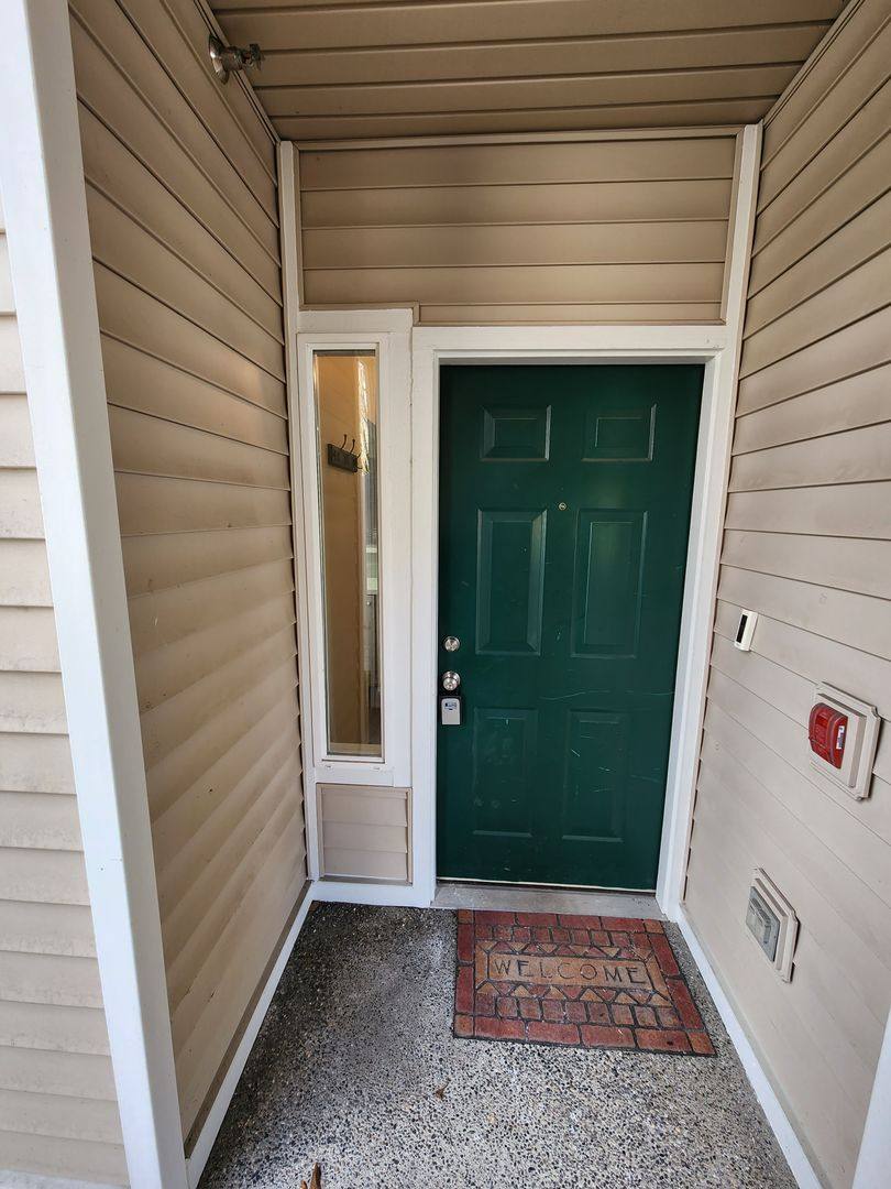 Condo for rent at 17827 80th Ave NE, Kenmore, WA 98028