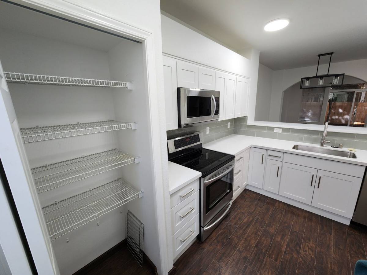 Condo for rent at 17827 80th Ave NE, Kenmore, WA 98028