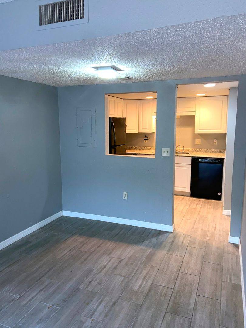 Townhouse for rent at 4113 S Semoran Blvd #12, Orlando, FL 32822